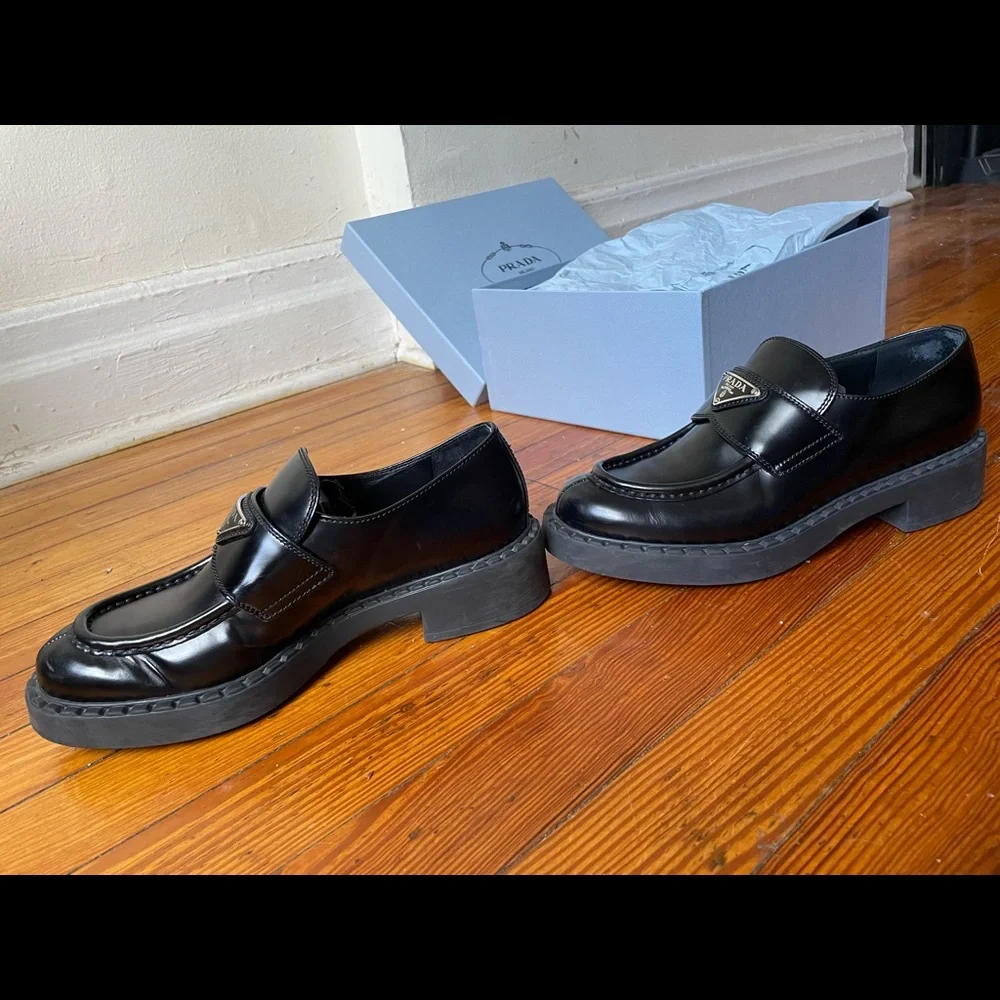 Prada Loafers Women - Picture 8 of 10